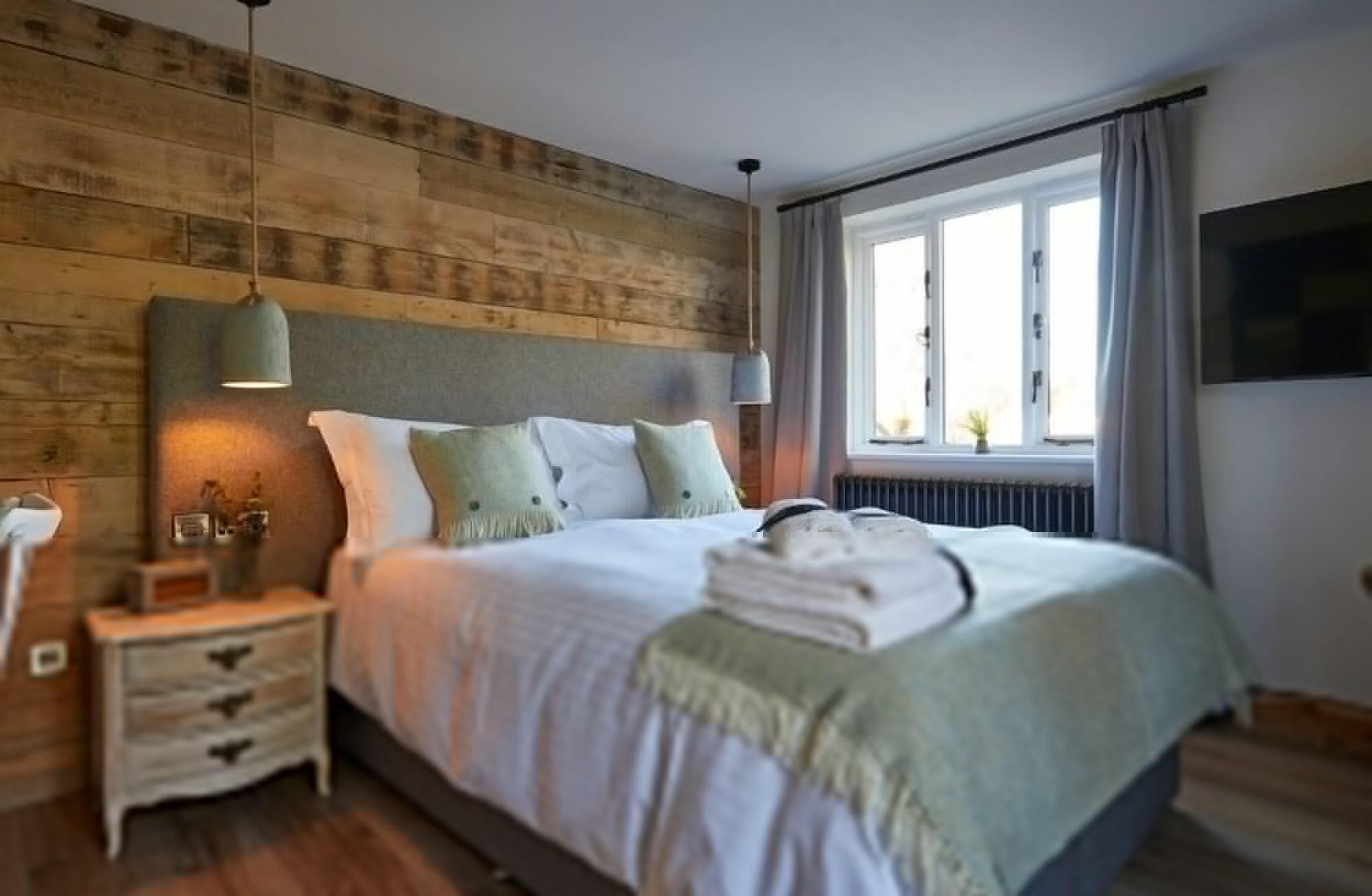 The Crown Of Crucis Country Inn And Hotel Cirencester Exterior photo